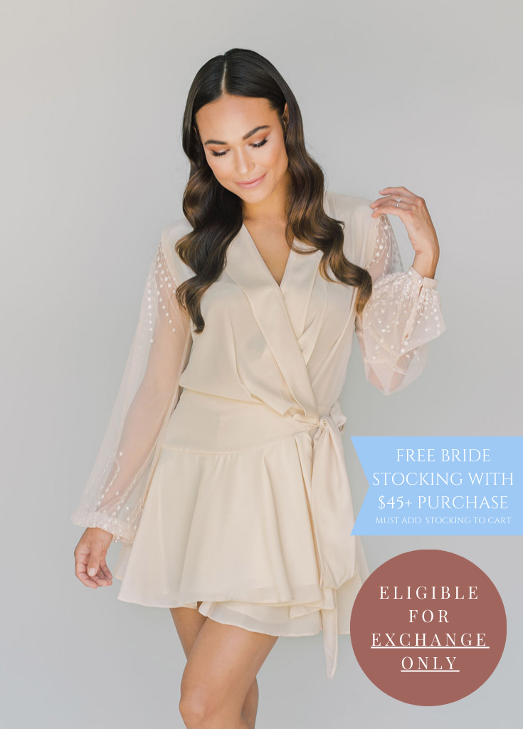 ALANNA ROBE- CHAMPAGNE