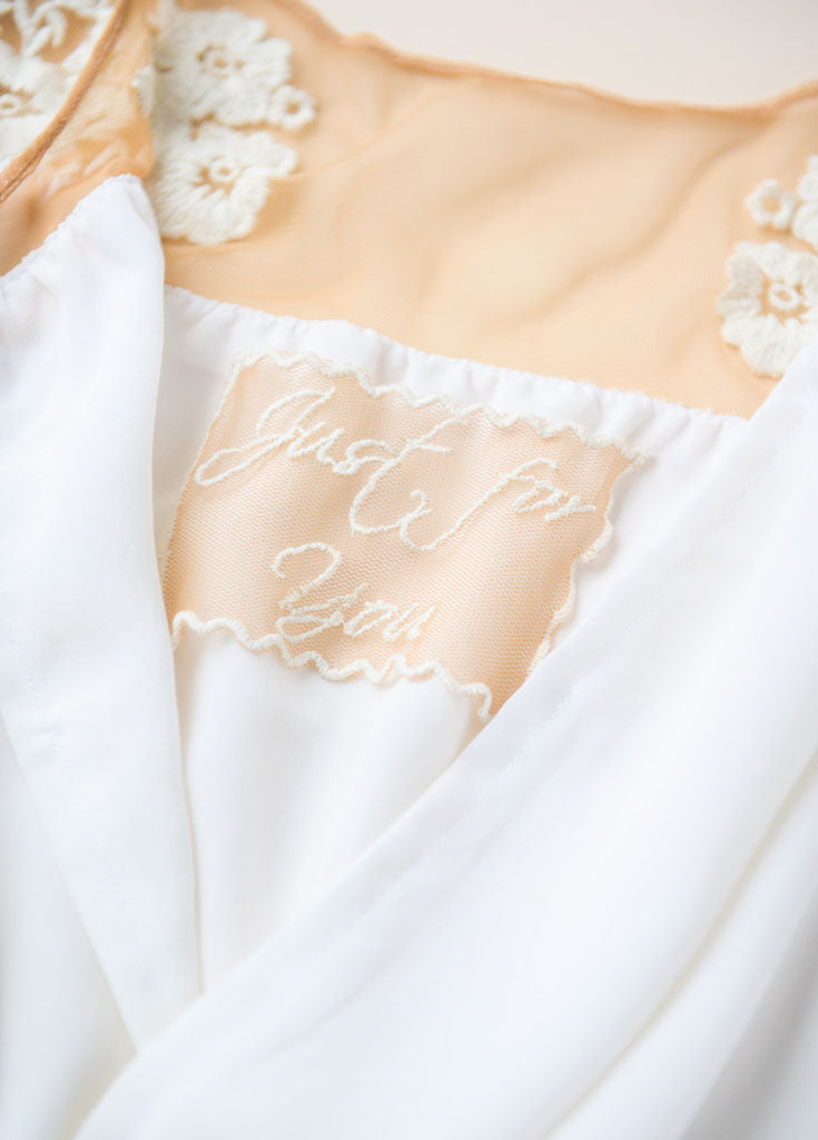 FLOWER GIRL- CHILDREN&#39;S HILDY ROBE- WHITE - Robed With Love