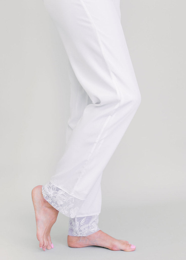 White pajama pants for ladies 2025