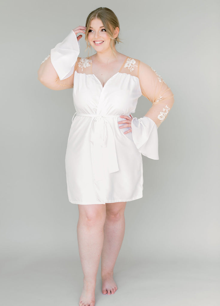 HILDY ROBE- WHITE - Robed With Love